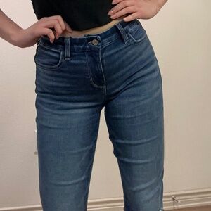 NWT American Eagle long ripped skinny jeans